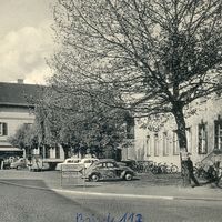 Bild vergrern: Das Bild zeigt eine historische Stadtansicht der Eschstrae von der Kaiser-Wilhelm-Strae aus.