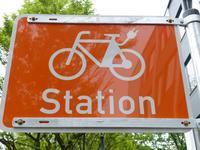 Bild vergrern: Das Bild zeigt ein Symbol fr eine Ladestation fr Pedelecs und E-Bikes.